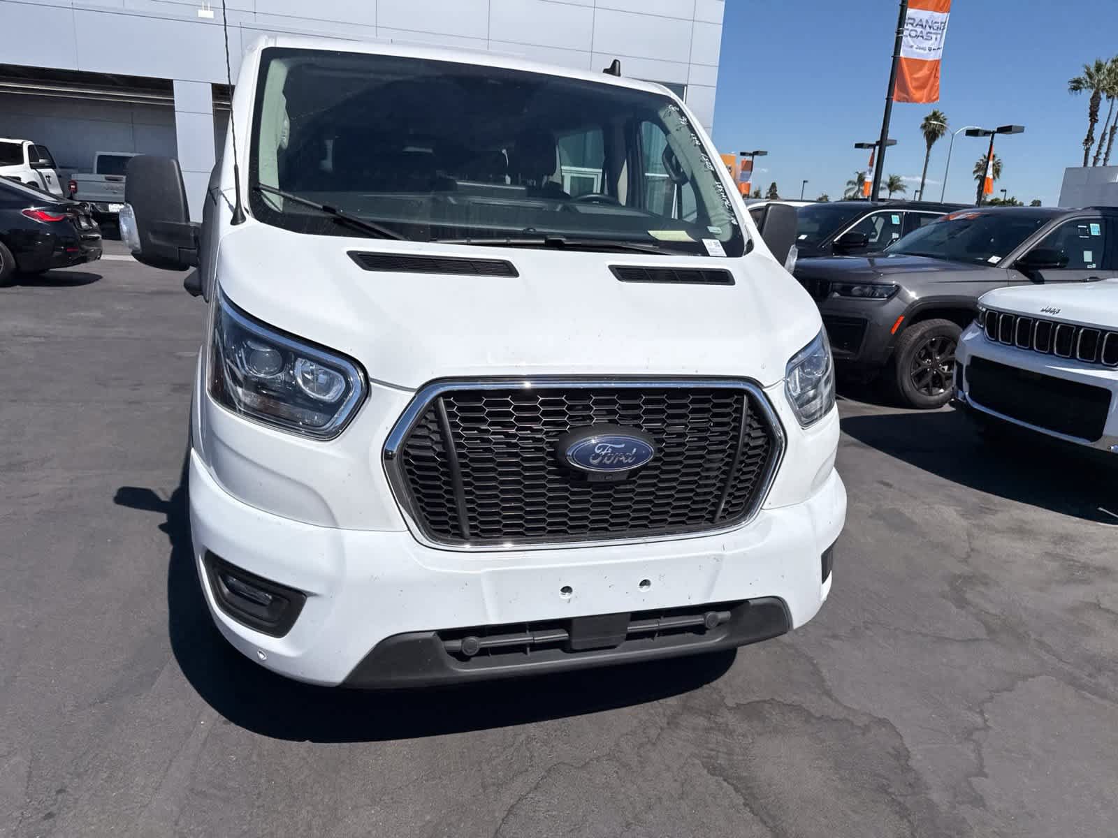 Used 2023 Ford Transit 350 XLT RWD image 5