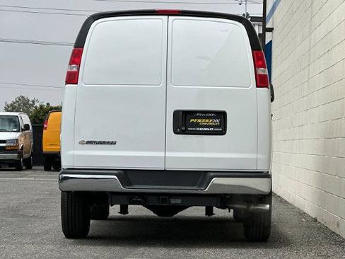 New 2026 Chevrolet Express 2500 w/ Driver Convenience Package RWD image 5