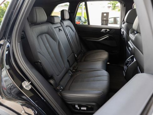 Used 2021 BMW X5 sDrive40i w/ Premium Package image 23