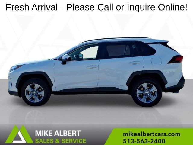 Used 2025 Toyota RAV4 XLE AWD/4WD image 4