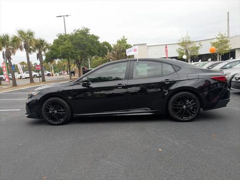 Certified 2025 Toyota Camry SE FWD image 8