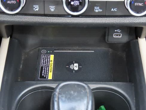 Used 2023 Honda HR-V EX-L image 21