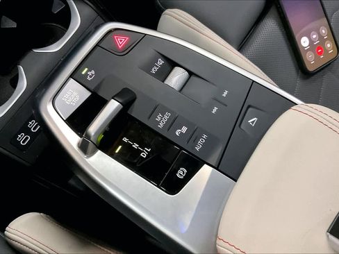 Used 2025 BMW X2 xDrive28i w/ Technology Package image 37