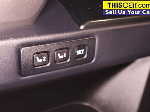 Used 2022 Lexus GX 460 Premium w/ Premium Package image 40