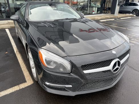 Used 2014 Mercedes-Benz SL 550 image 2