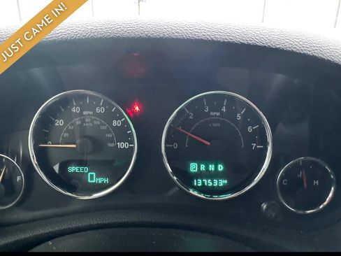 Used 2016 Jeep Wrangler Unlimited Sahara w/ Connectivity Group AWD/4WD image 6