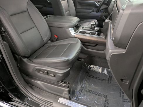 Used 2023 GMC Sierra 1500 SLT w/ SLT Premium Plus Package image 28