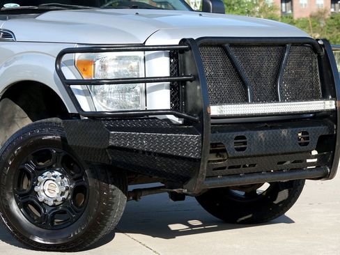 Used 2012 Ford F250 XLT w/ XLT Value Pkg image 2