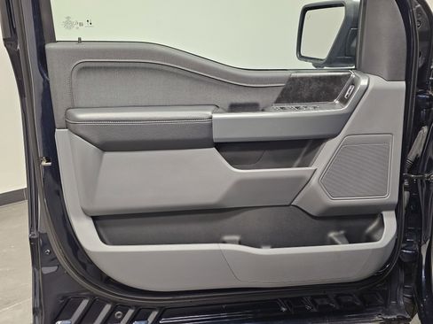 Used 2023 Ford F150 Lightning XLT image 19