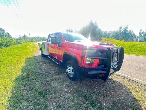 Used 2021 Chevrolet Silverado 3500 W/T w/ WT Convenience Package AWD/4WD image 4