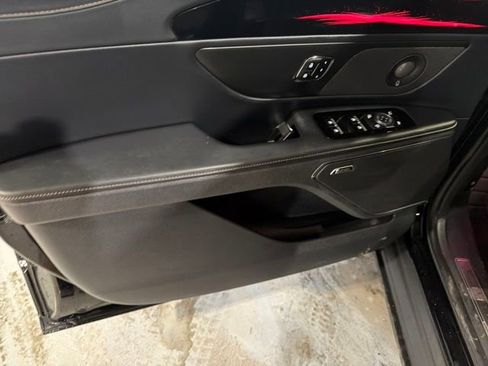 Used 2024 Lincoln Nautilus Premier w/ Equipment Group 102A image 13