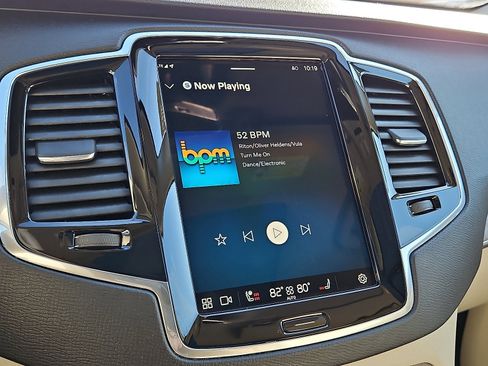 Certified 2023 Volvo XC90 B6 Plus w/ Protection Package Premier image 18