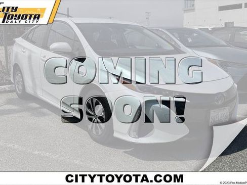 Certified 2021 Toyota Prius Prime XLE FWD image 1