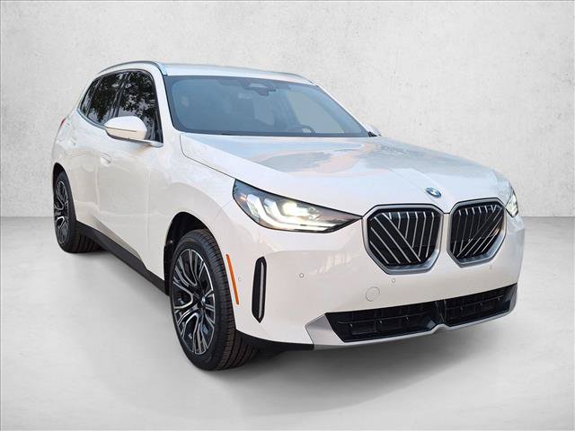 Used 2025 BMW X3 xDrive30i AWD/4WD image 3