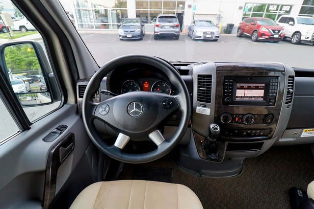 Used 2014 Mercedes-Benz Sprinter 3500 image 42