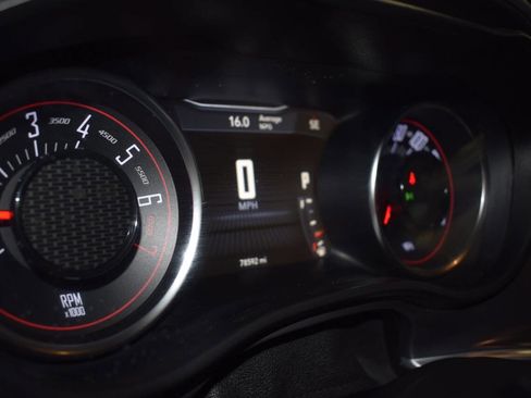 Used 2021 Dodge Challenger SXT image 22