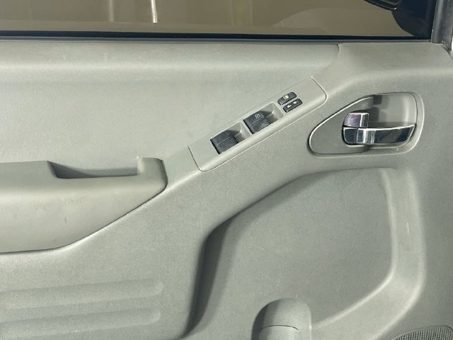 Used 2019 Nissan Frontier SV AWD/4WD image 17