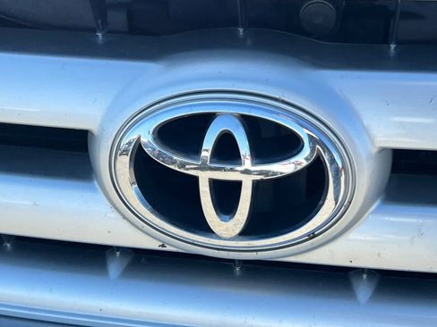 Used 2005 Toyota Highlander 2WD image 13