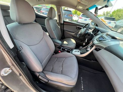 Used 2012 Hyundai Elantra GLS FWD image 26