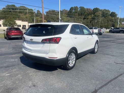 Used 2023 Chevrolet Equinox LS w/ Driver Confidence II Package image 5