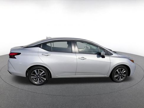 Used 2025 Nissan Versa SV FWD image 16