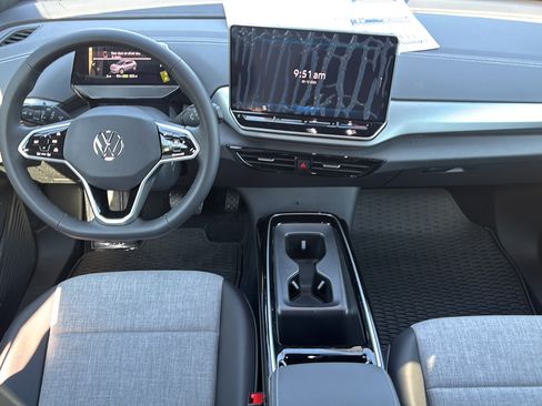 New 2026 Volkswagen ID.4 Pro RWD image 17