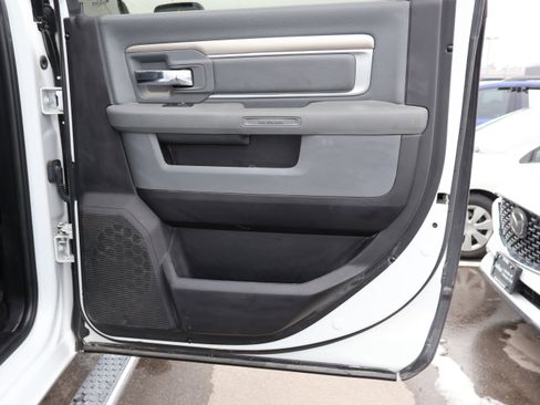 Used 2016 RAM 2500 SLT image 14