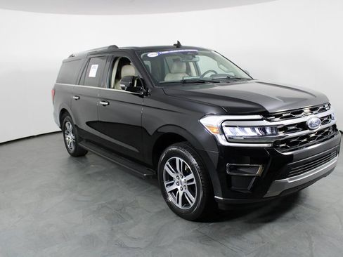 Used 2024 Ford Expedition Max Limited image 11