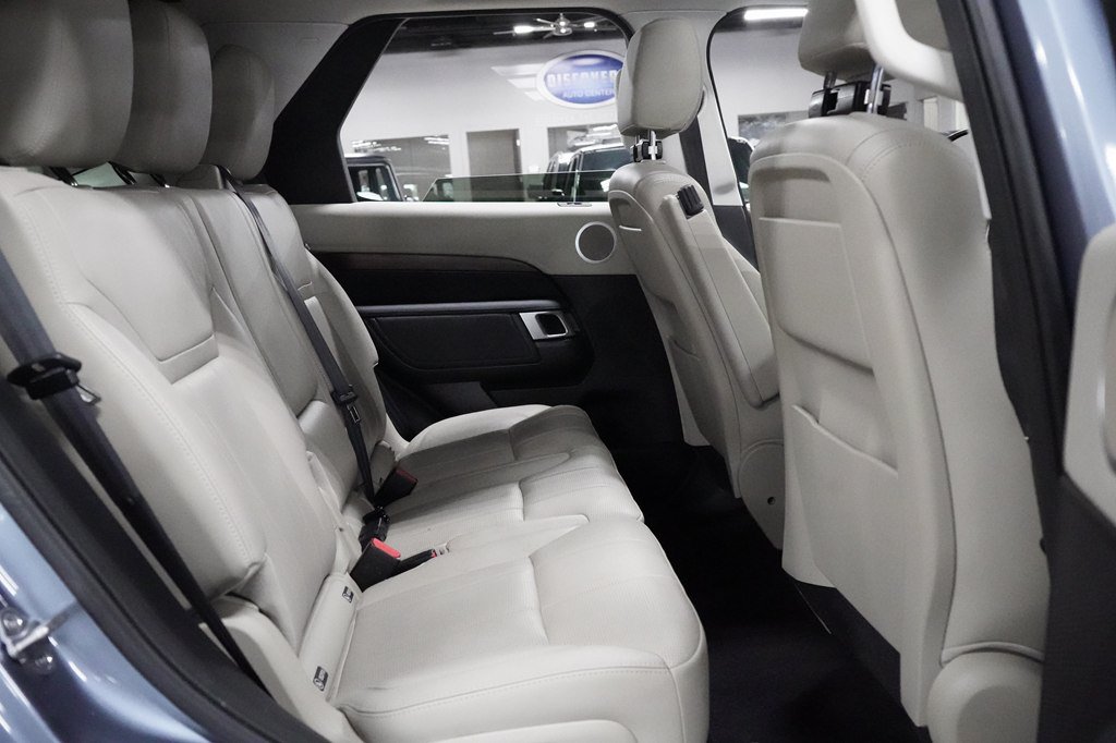 Used 2018 Land Rover Discovery HSE AWD/4WD image 28
