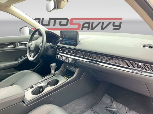 Used 2024 Honda Civic Touring image 30