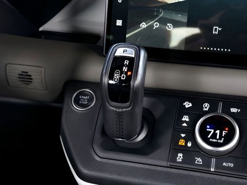 Used 2022 Land Rover Defender 110 XS Edition image 37