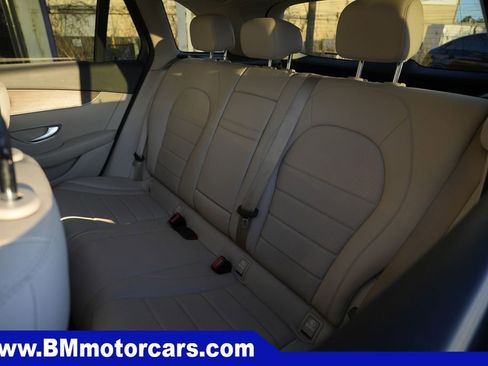 Used 2022 Mercedes-Benz GLC 300 4MATIC w/ Premium Package Lite image 20