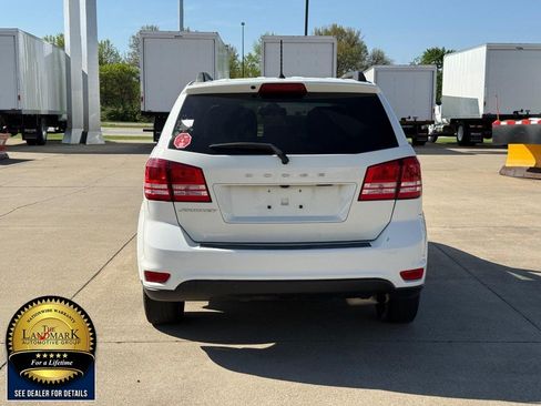 Used 2019 Dodge Journey SE FWD image 6