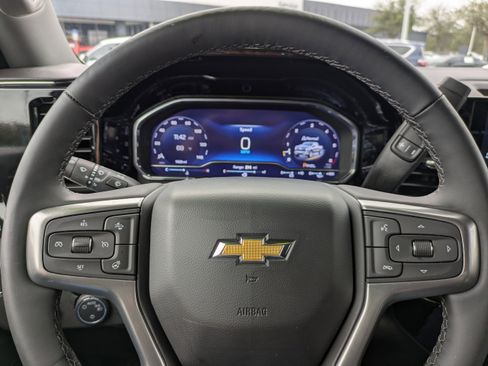 Used 2024 Chevrolet Silverado 1500 LT image 30