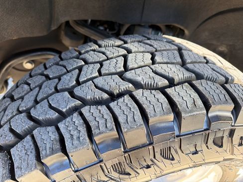 Used 2022 GMC Sierra 2500 SLE w/ SLE Convenience Package image 27