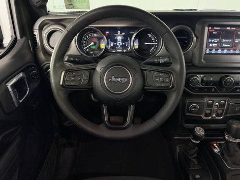 Used 2023 Jeep Wrangler Unlimited w/ Cold Weather Group image 14