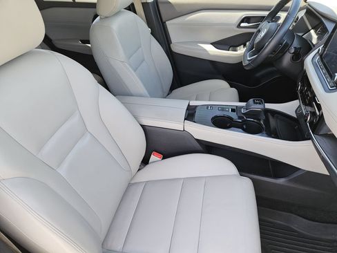 Used 2021 Nissan Rogue SL FWD image 10