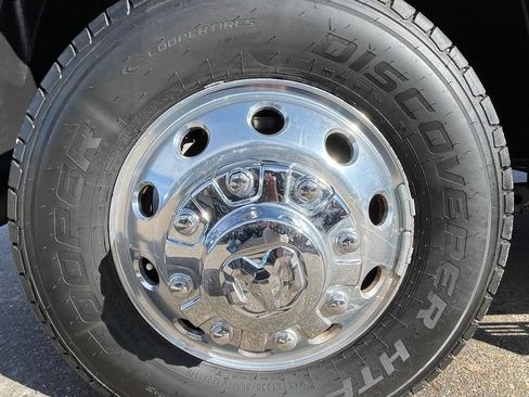 Used 2019 RAM 3500 Laramie AWD/4WD image 13