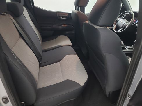 Used 2023 Toyota Tacoma TRD Sport image 16