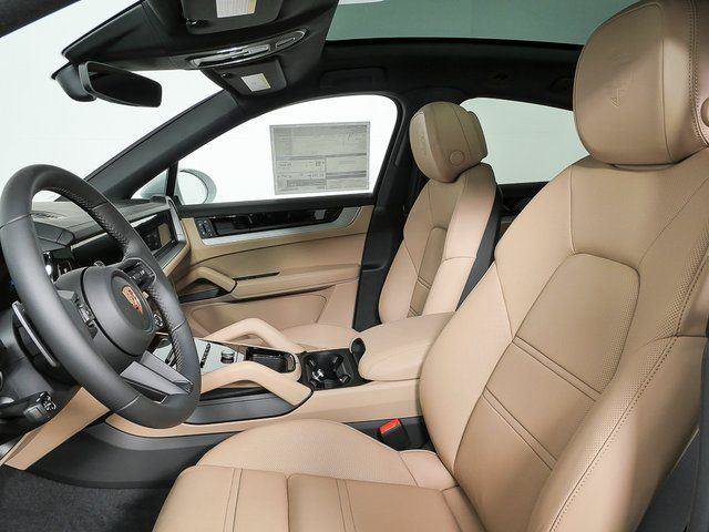Used 2026 Porsche Cayenne Coupe AWD/4WD image 5