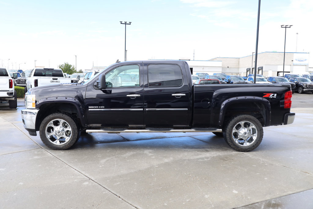 Used 2013 Chevrolet Silverado 3500 LTZ w/ LTZ Plus Package AWD/4WD image 3