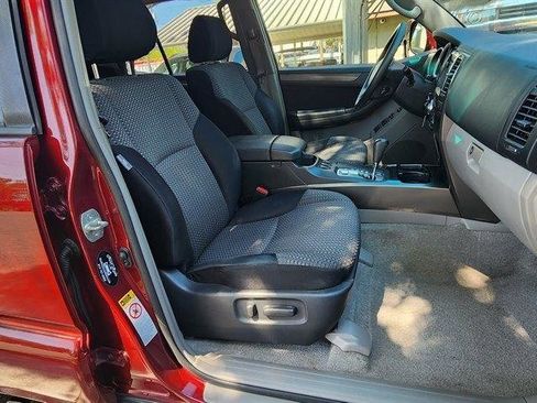 Used 2008 Toyota 4Runner SR5 AWD/4WD image 28