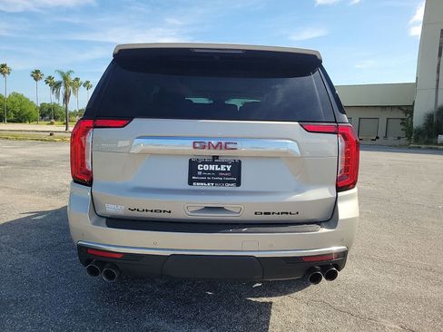 Used 2023 GMC Yukon Denali AWD/4WD image 7