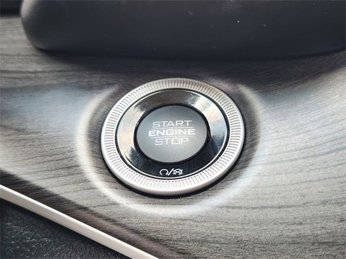 Used 2022 Jeep Grand Cherokee Limited 4xe image 20