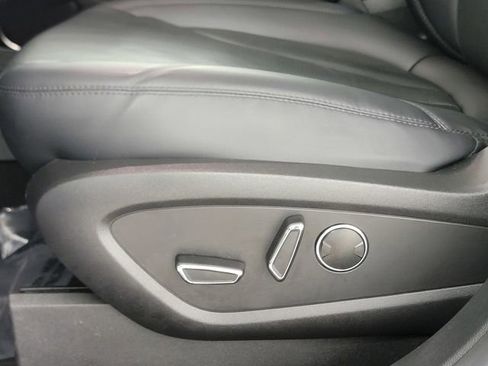 Used 2023 Lincoln Nautilus Reserve w/ Equipment Group 201A image 14