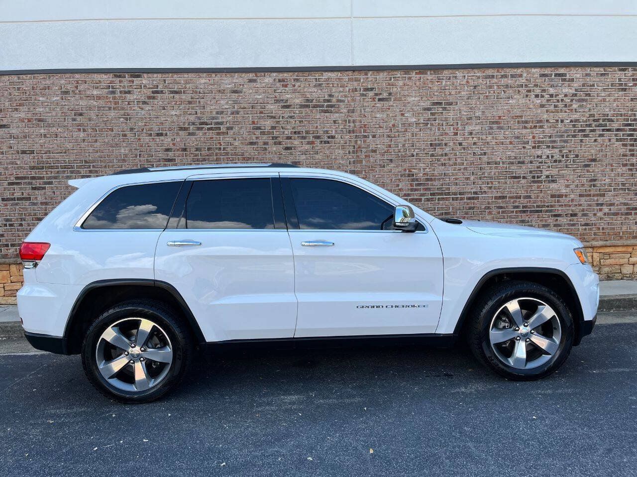 Used 2015 Jeep Grand Cherokee Limited RWD image 5