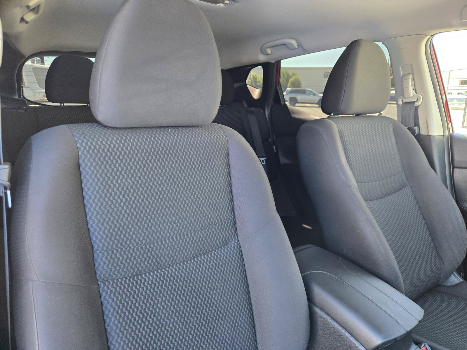 Used 2020 Nissan Rogue Sport S w/ Appearance Package FWD image 32