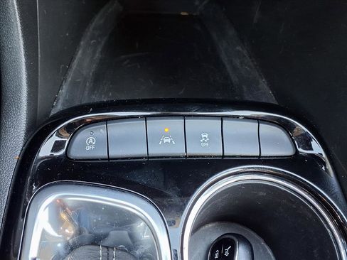 Used 2021 Buick Encore GX Select image 10