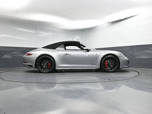 Certified 2017 Porsche 911 Carrera GTS image 34