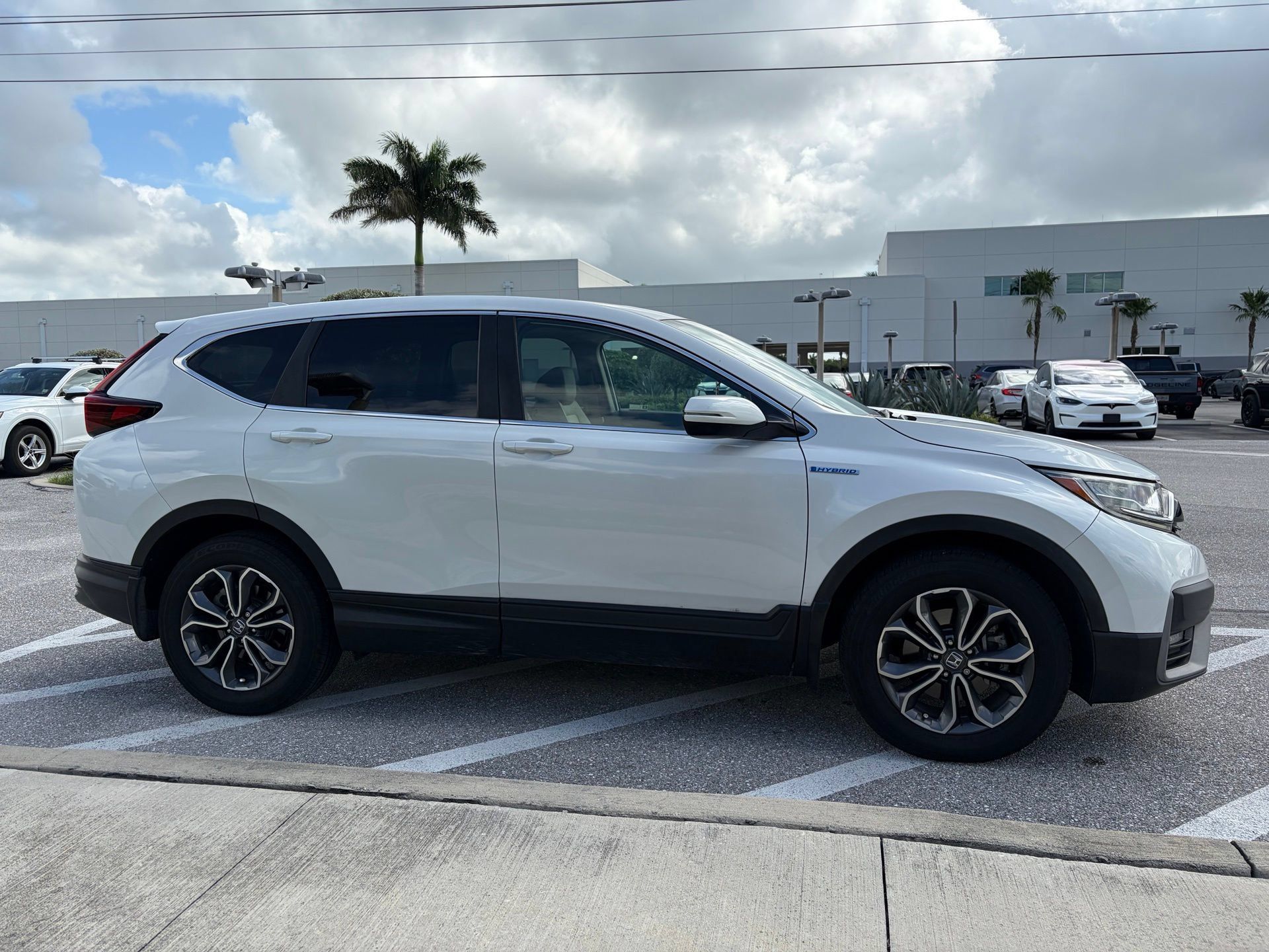 Used 2022 Honda CR-V EX-L image 4